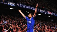 Frank Lampard diboyong Chelsea dari West Ham di tahun 2001 seharga 11 juta paun. Harga yang terbilang murah karena Lampard sukses menjadi legenda dengan meraih 13 trofi juara dan top skor klub dengan 211 gol. Dia pun kini menjabat sebagai manajer The Blue (Getty Images)