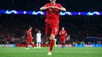 Robert Lewandowski menempati nomor 5. Penyerang Bayern Munich ini punya 64 gol dan 15 assist (79) (Getty Images)