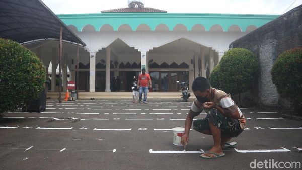 Persiapan Masjid Jami Al-Mamur Laksanakan Salat Id