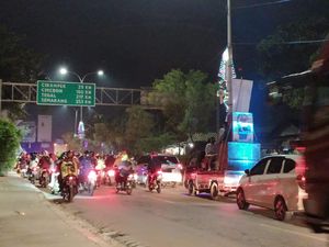 Malam Takbiran, Ratusan Pemudik Coba Terobos Perbatasan Bekasi-Karawang