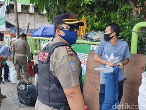 Gagal Kejar Setoran, Toko-Lapak di Tanah Abang Ditutup Jelang Lebaran Gagal Kejar Setoran, Toko-Lapak di Tanah Abang Ditutup Jelang Lebaran