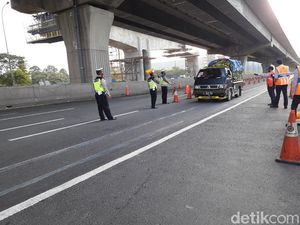 Tak Ada Antrean Panjang Saat Malam Lebaran di Check Point GT Cikarang Barat Tak Ada Antrean Panjang Saat Malam Lebaran di Check Point GT Cikarang Barat
