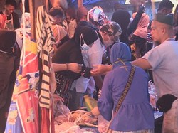 Video Pasar Lakessi Parepare Diserbu Warga Sehari Jelang Lebaran