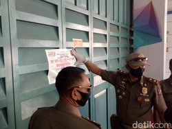Beroperasi Saat PSBB, Toko Pakaian di Bogor Disegel-Didenda
