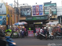 Jelang Lebaran, Bupati Situbondo Tutup Pusat Perbelanjaan 2 Hari