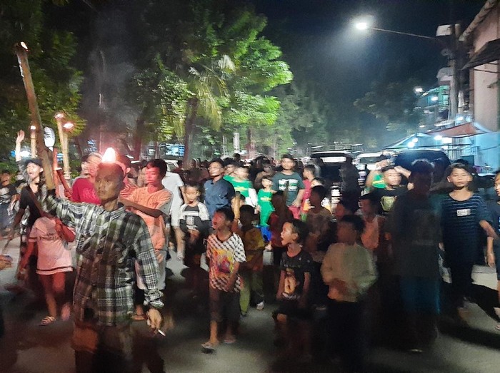 malam takbiran di kawasan ampel surabaya