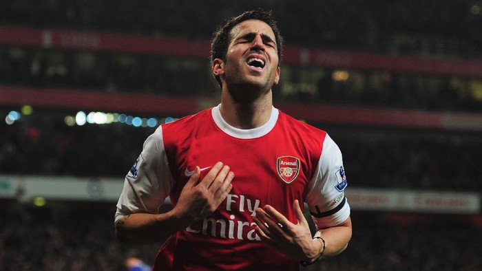 LONDON, ENGLAND - JANUARY 25:  Cesc Fabregas of Arsenal celebrates as he scores their third goal during the Carling Cup Semi Final Second Leg match between Arsenal and Ipswich Town at Emirates Stadium on January 25, 2011 in London, England.  (Photo by Shaun Botterill/Getty Images)