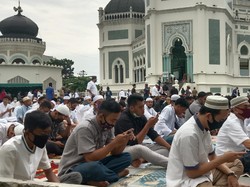 Masjid Raya Medan Gelar Salat Id, Jemaah Wajib Pakai Masker Cegah Corona