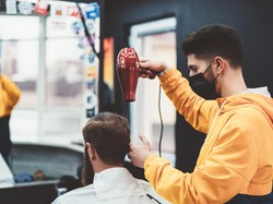 Balas Dendam Ekstrem kepada Tukang Cukur