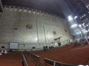 Cermin Islam dan Indonesia dalam Masjid Istiqlal