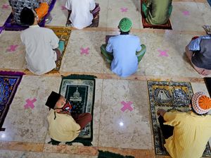 Masih Pandemi, Muhammadiyah Imbau Takbiran-Salat Id di Rumah