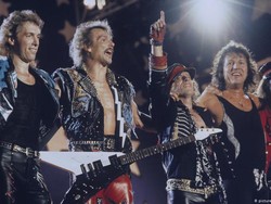 Benarkah CIA Tulis Lagu Scorpions Berjudul Wind of Change?