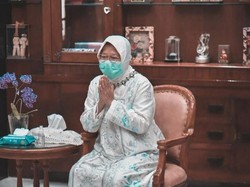 Risma Tidak Open House Namun Halal Bihalal dengan Warga Lewat Medsos