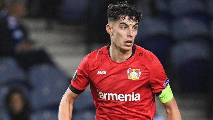 kai havertz bayer leverkusen liga europa PORTO, PORTUGAL - FEBRUARY 27: Kai Havertz of Bayer 04 Leverkusen in action during the UEFA Europa League round of 32 second leg match between FC Porto and Bayer 04 Leverkusen at Estadio do Dragao on February 27, 2020 in Porto, Portugal. (Photo by Octavio Passos/Getty Images)