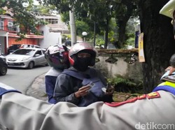 PPKM di Pantai Pelabuhanratu, Nggak Bermasker Disuruh Push-Up