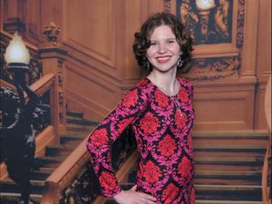 Foto Wanita 30 Tahun yang Kelewat Awet Muda, Sering Dikira Anak 12 Tahun