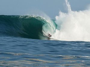 Krui, Destinasi Peselancar Dunia di Indonesia Selain Bali Krui, Destinasi Peselancar Dunia di Indonesia Selain Bali