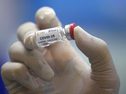 Vaksin Corona Belum Tentu Bisa Pulihkan Ekonomi Dunia