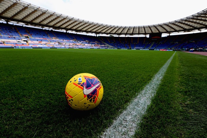 Serie A ROME, ITALY - NOVEMBER 02: A detail of the new Serie A ball HI- VIS before the Serie A match between AS Roma and SSC Napoli at Stadio Olimpico on November 2, 2019 in Rome, Italy. (Photo by Paolo Bruno/Getty Images)