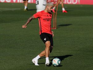 LaLiga Mau Dimulai, 4 Pemain Sevilla Ini Langgar Aturan Lockdown LaLiga Mau Dimulai, 4 Pemain Sevilla Ini Langgar Aturan Lockdown