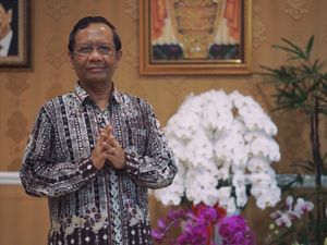 Polemik Tanah Markaz Syariah Mengemuka, Mahfud Bicara Usul Ponpes Bersama Polemik Tanah Markaz Syariah Mengemuka, Mahfud Bicara Usul Ponpes Bersama