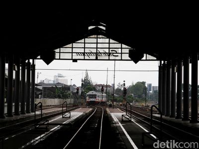 Stasiun Balapan Solo Masih Lengang