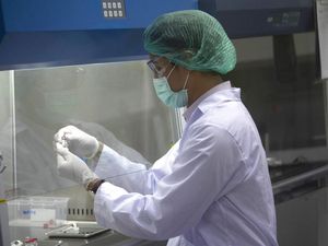 Menko PMK Targetkan RI Bisa Produksi Vaksin Covid-19 Akhir 2020