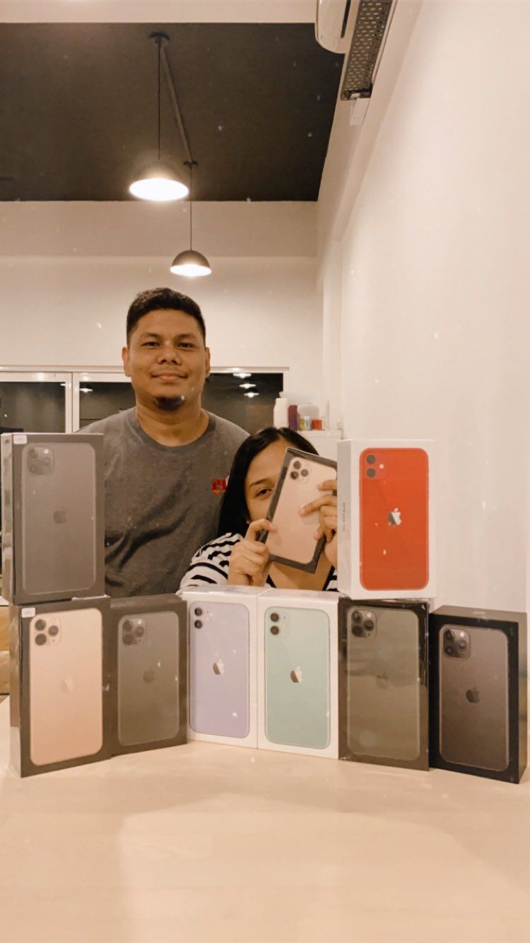 Suami beri kado iPhone buat istri