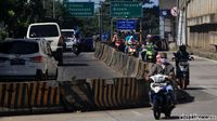Akses Putar Balik Jauh, Pemotor di Ciledug Terpaksa Lawan Arah