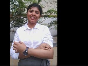 Kisah Unik Wanita yang Mendapat Tangan dari Donor Pria