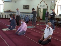 Masjid Dibuka, Warga Palestina Bahagia