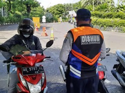 1.161 Personel Polda Jatim Diterjunkan Amankan PSBB Surabaya Raya Jilid 3