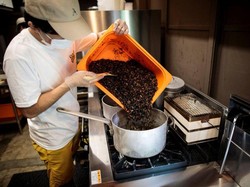 Mau Cicip? Ini Racikan Ramen Terbaru dengan Kaldu Jangkrik