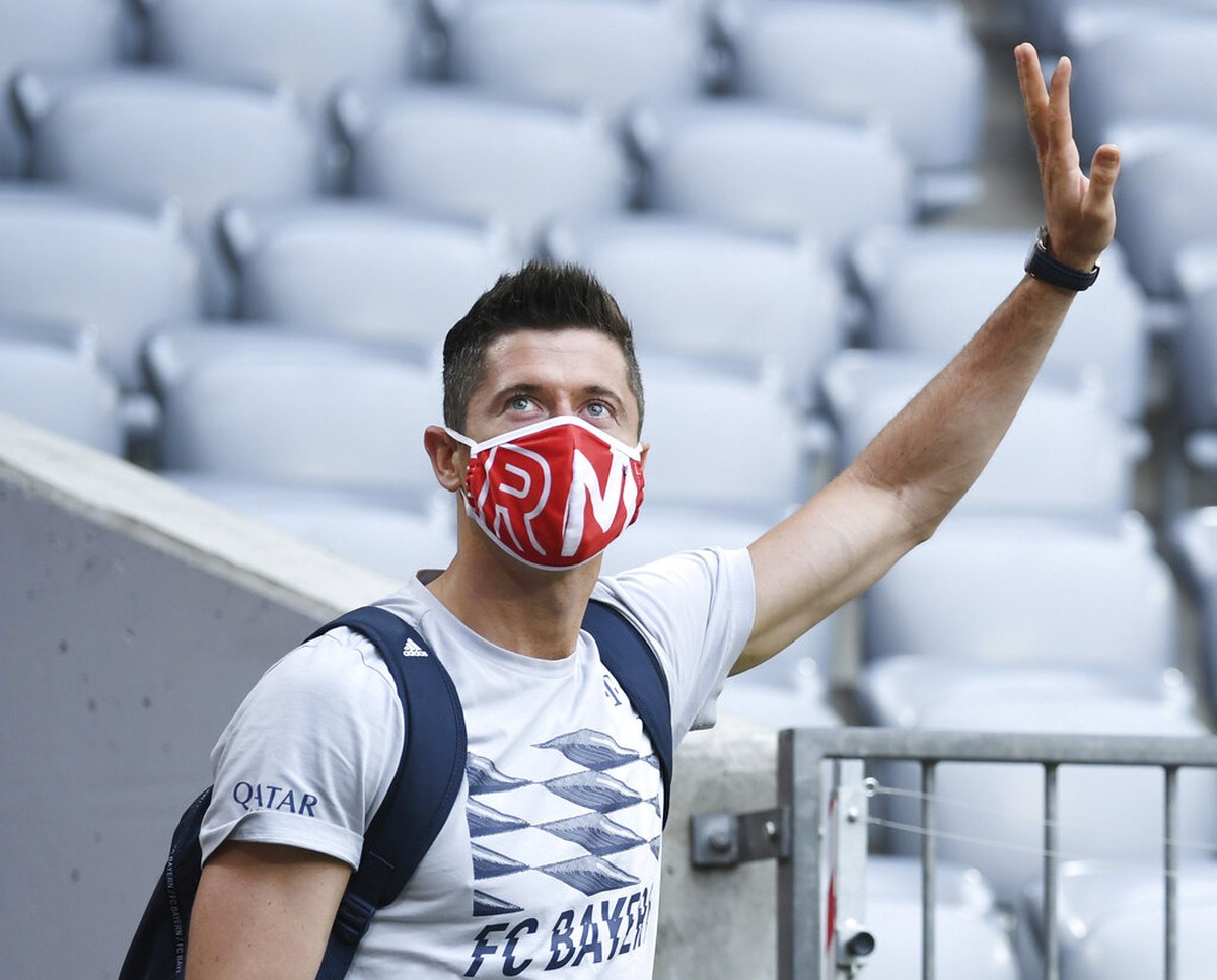 Berapa gol bakal dibuat Robert Lewandowski ke gawang Dortmund? (Andreas Gebert/AP)