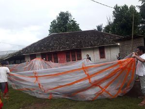 Jabar Hari Ini: Balon Udara Misterius di Cianjur-Guru Ponpes Cabuli Santri Jabar Hari Ini: Balon Udara Misterius di Cianjur-Guru Ponpes Cabuli Santri