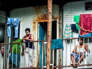 Duh! Puluhan Ribu Pekerja Migran Miskin Terjebak di Maladewa karena Corona Duh! Puluhan Ribu Pekerja Migran Miskin Terjebak di Maladewa karena Corona