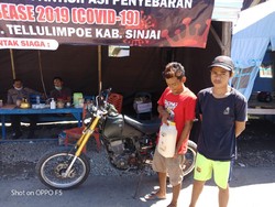 Paksa Terobos Posko Corona di Sinjai, Dua Remaja Bawa 5 Liter Tuak Diamankan