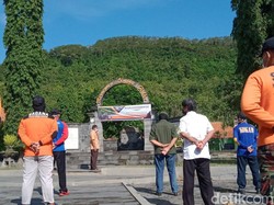 #14TahunGempaJogja, Warga Klaten Doa Bersama di Monumen Lindu Gede