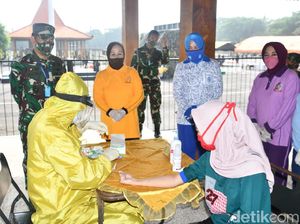 250 Warga Surabaya Ikut Rapid Test Massal dari Kodam V/Brawijaya