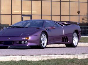 Berita Terpopuler: Merek Lamborghini Pernah Dimiliki Orang Indonesia