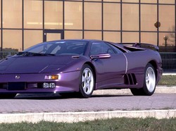 Berita Terpopuler: Merek Lamborghini Pernah Dimiliki Orang Indonesia