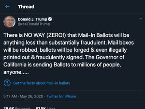 Serangan Balik Trump ke Perusahaan Medsos Gegara Label Tweet Palsu