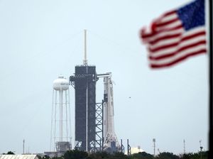 Roket Falcon 9 Siap Meluncur ke Luar Angkasa