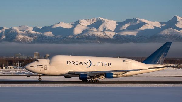 Potret Bandara Alaska yang Cantik dan Tersibuk di Dunia Saat Ini