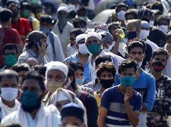 Virus Corona Mengganas di India, Putin Punya Terowongan Disinfektan