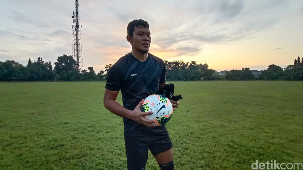 Kiper PSIS Semarang Joko Ribowo