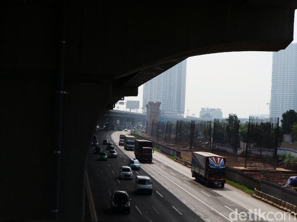 422 Ribu Kendaraan Mengarah ke DKI Sejak H+2 Lebaran Via Tol 422 Ribu Kendaraan Mengarah ke DKI Sejak H+2 Lebaran Via Tol