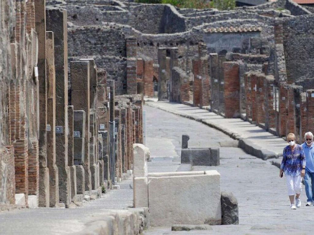 Pompeii Sepi Wisatawan, Katanya Justru Jadi Waktu yang Pas Buat Berkunjung