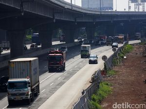 Hari Terakhir Long Weekend Isra Mikraj-Nyepi, Tol Japek Ramai Lancar