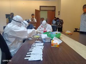 Gugus Tugas Bengkulu Targetkan 3% Warga Tiap Kabupaten/Kota Ikut Rapid Test Gugus Tugas Bengkulu Targetkan 3% Warga Tiap Kabupaten/Kota Ikut Rapid Test